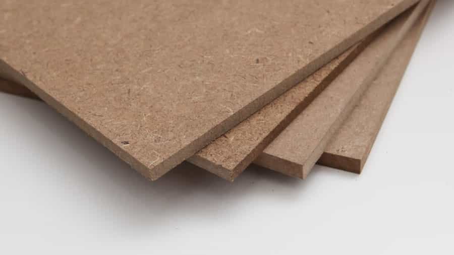 Gỗ MDF sở hữu bề mặt nhẵn mịn, có độ bám vít rất tốt